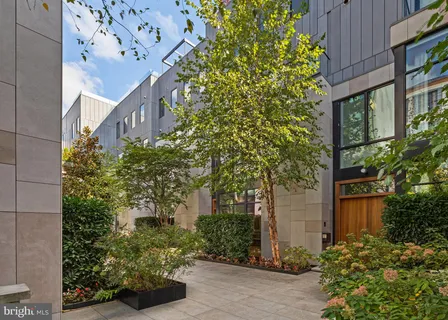 $3,975,000 | 249 South 24th Street, Unit H, Philadelphia, PA 19103