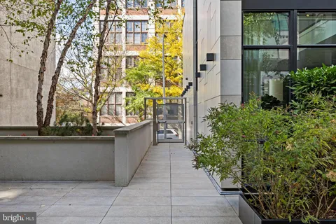 $3,975,000 | 249 South 24th Street, Unit H, Philadelphia, PA 19103