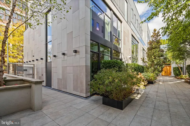 $3,975,000 | 249 South 24th Street, Unit H, Philadelphia, PA 19103
