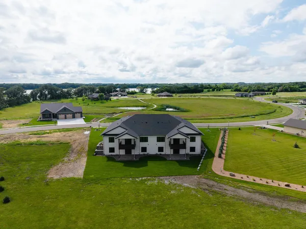 $886,900 | 2330 West 9th Street, Albert Lea, MN 56007