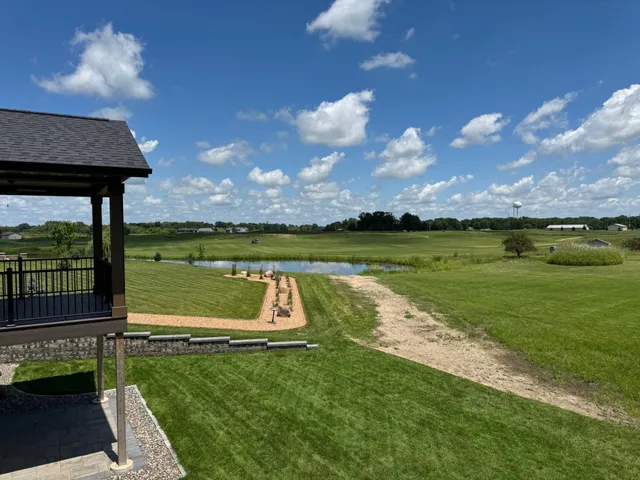 $886,900 | 2330 West 9th Street, Albert Lea, MN 56007