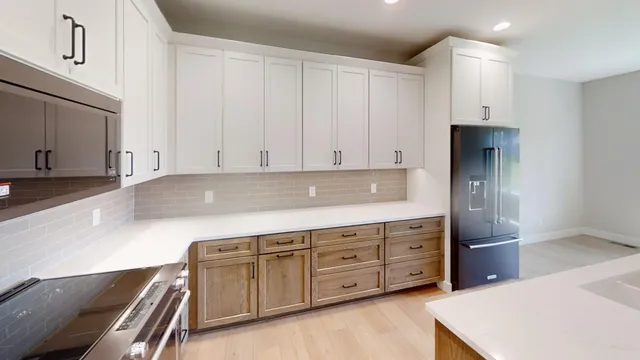 $886,900 | 2330 West 9th Street, Albert Lea, MN 56007