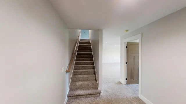 $886,900 | 2330 West 9th Street, Albert Lea, MN 56007