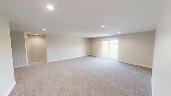 $886,900 | 2330 West 9th Street, Albert Lea, MN 56007