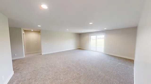 $886,900 | 2330 West 9th Street, Albert Lea, MN 56007