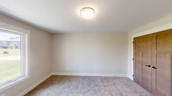 $886,900 | 2330 West 9th Street, Albert Lea, MN 56007
