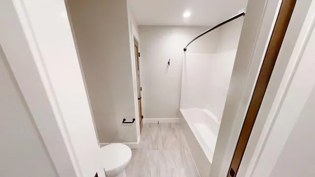 $886,900 | 2330 West 9th Street, Albert Lea, MN 56007