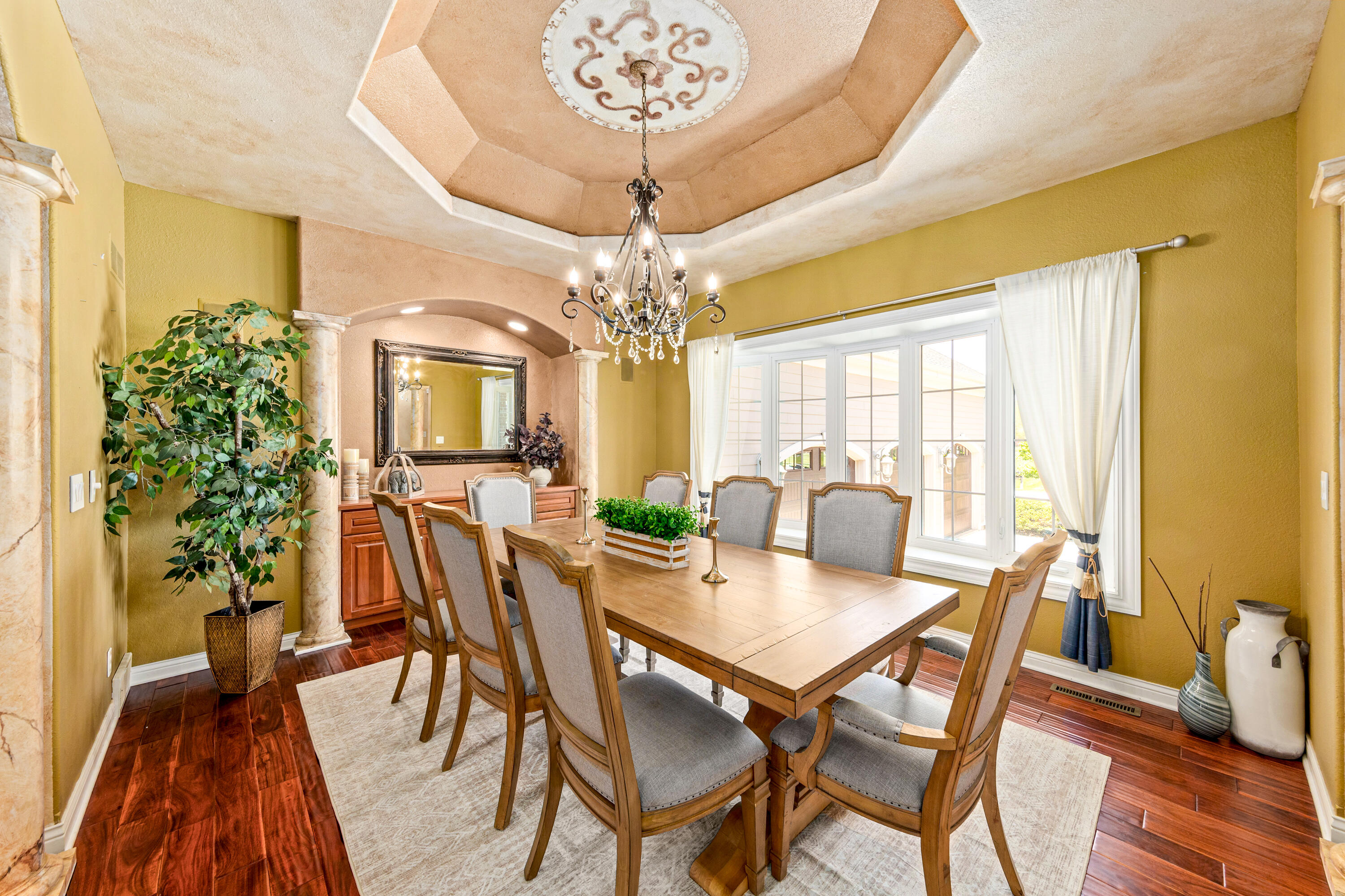 W251S5204 Poppy Fields Road Waukesha, WI 53189 - Photo 14 of 70 DINING ROOM