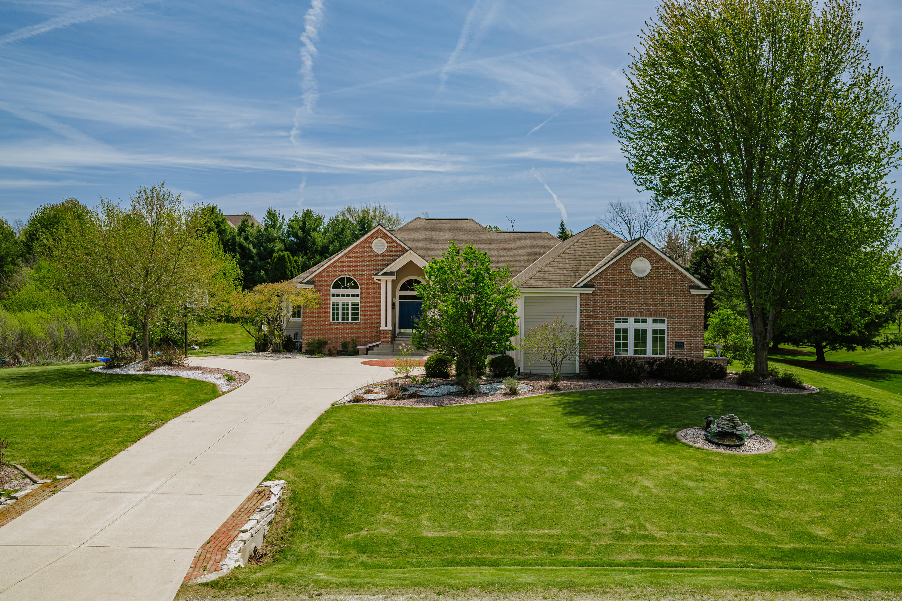 W251S5204 Poppy Fields Road Waukesha, WI 53189 - Photo 3 of 70 FRONT OF HOME VIEW