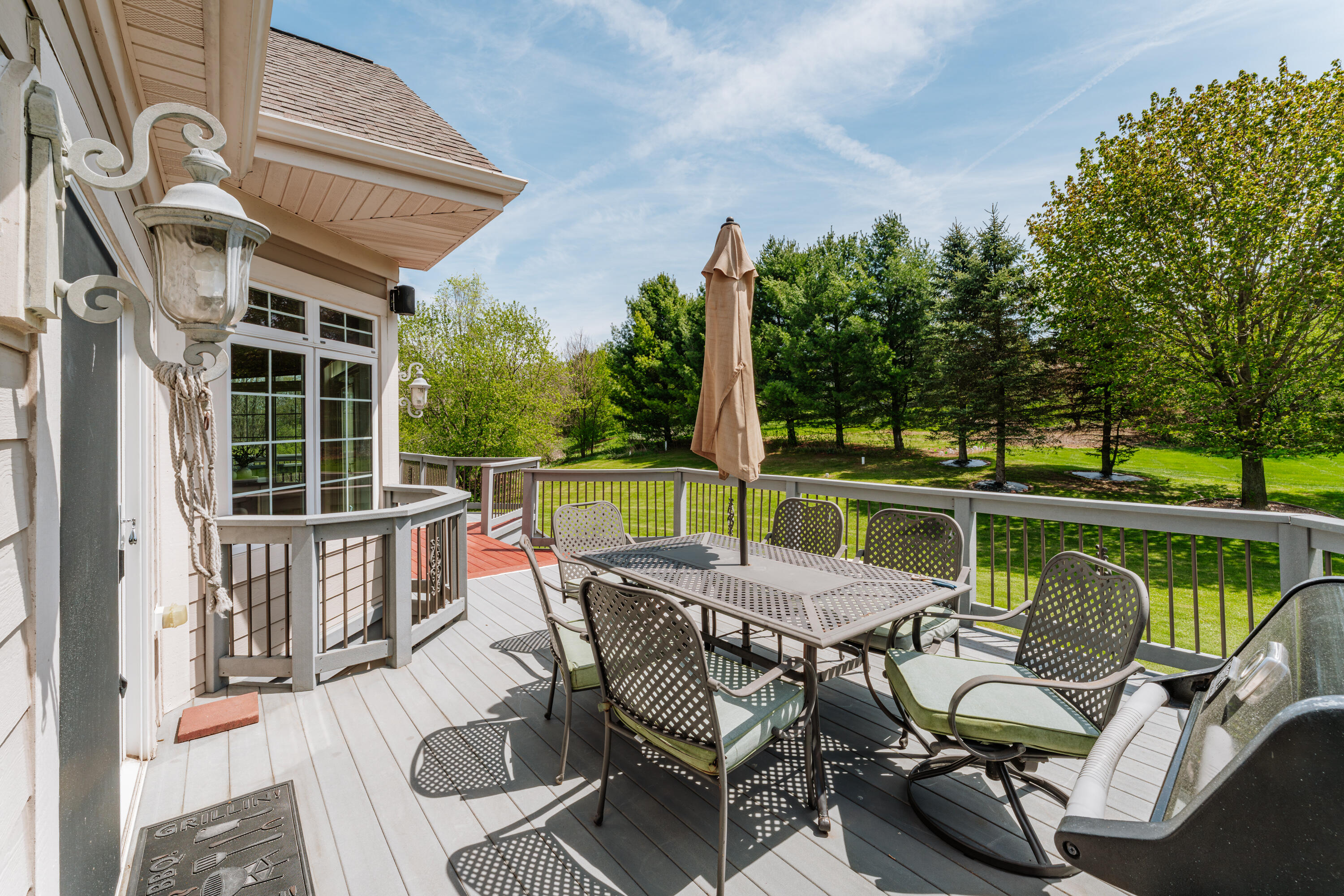 W251S5204 Poppy Fields Road Waukesha, WI 53189 - Photo 56 of 70 COMPOSITE DECK
