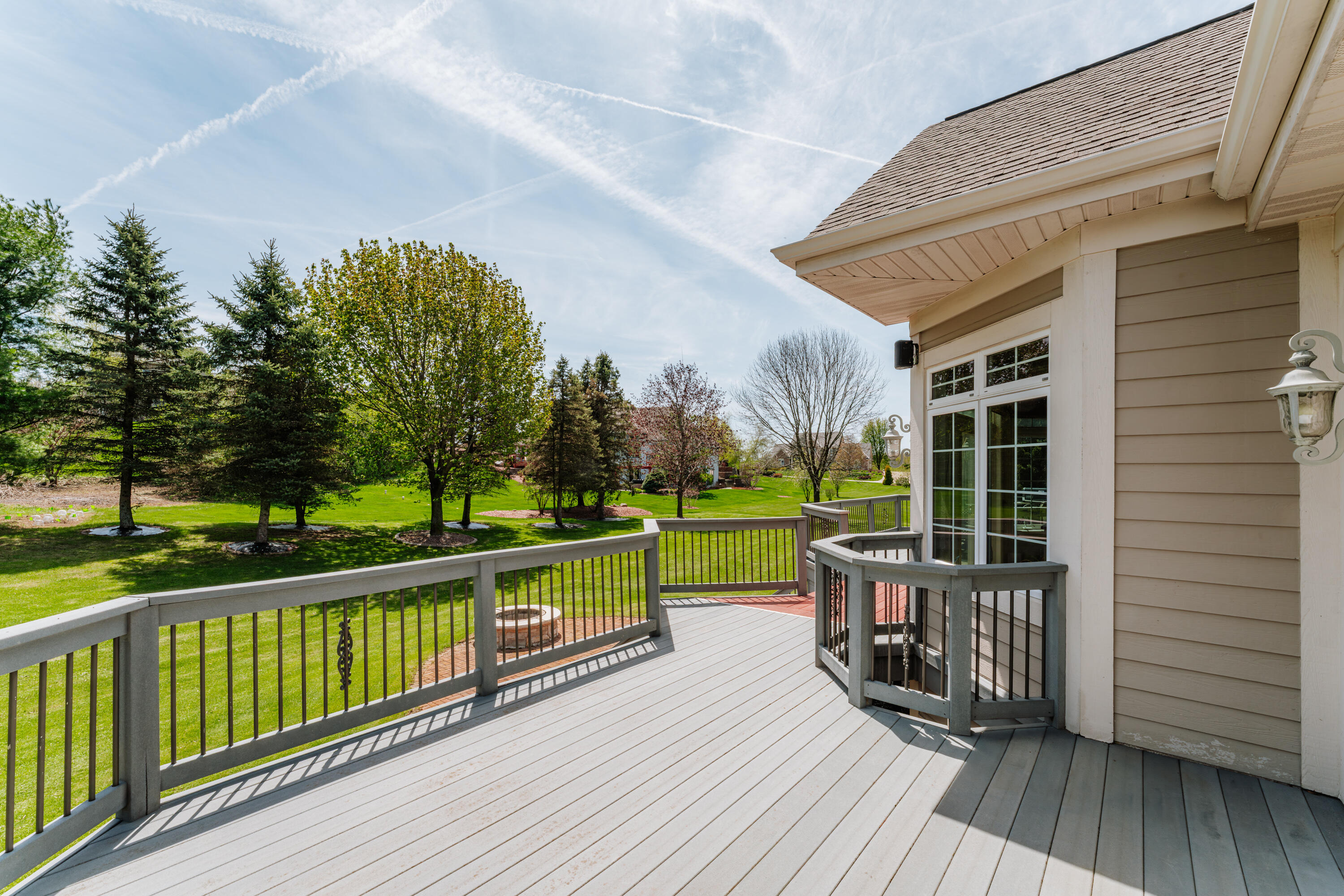 W251S5204 Poppy Fields Road Waukesha, WI 53189 - Photo 58 of 70 BACK DECK