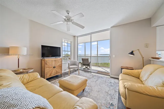 $4,000 | 5800 Northeast Island Cove Way, Unit 2207, Stuart, FL 34996