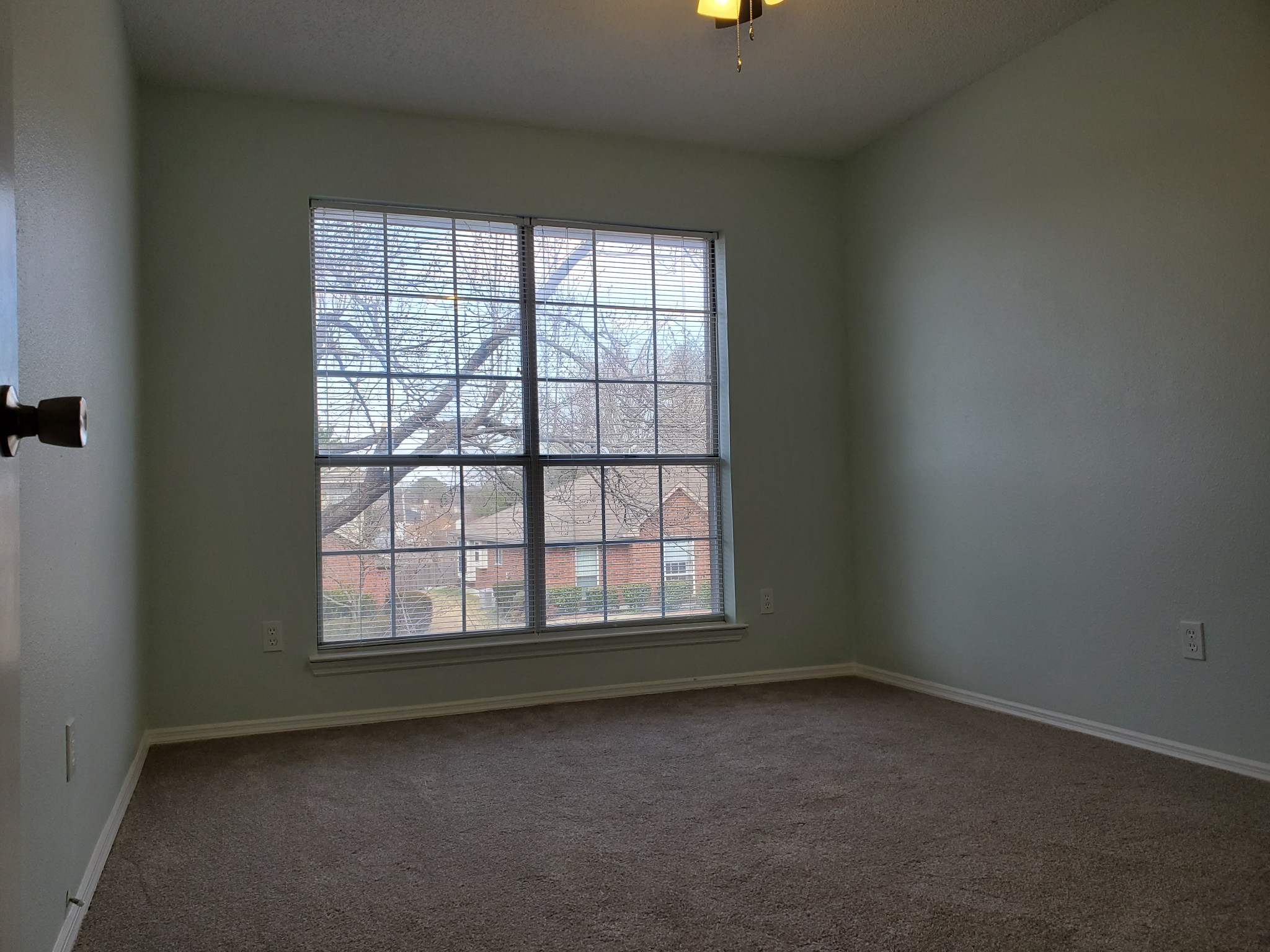 1217 Jacksons View Road Hermitage, TN 37076 - Photo 13 of 14 an empty room with a window