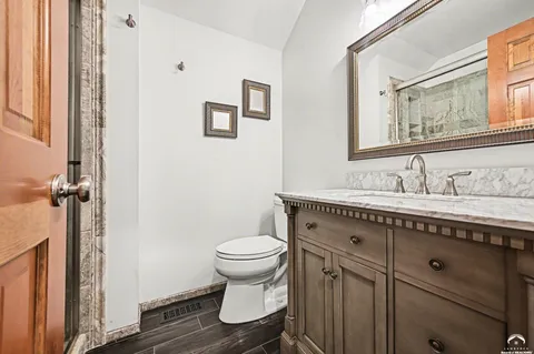 $845,000 | 527 Canyon Drive, Lawrence, KS 66049