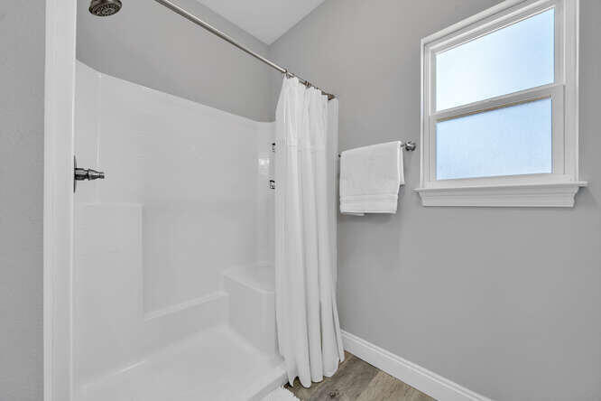 2247 Wind Trace Road North Navarre, FL 32566 - Photo 20 of 34 2247 Wind Trace_ Primary Bathroom