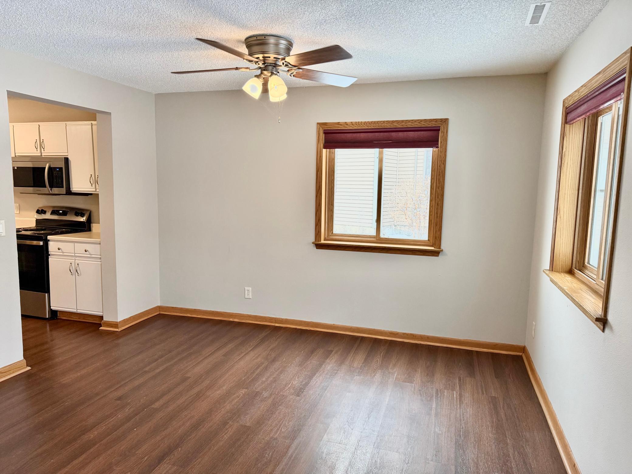 8573 Cardiff Lane Eden Prairie, MN 55344 - Photo 7 of 24