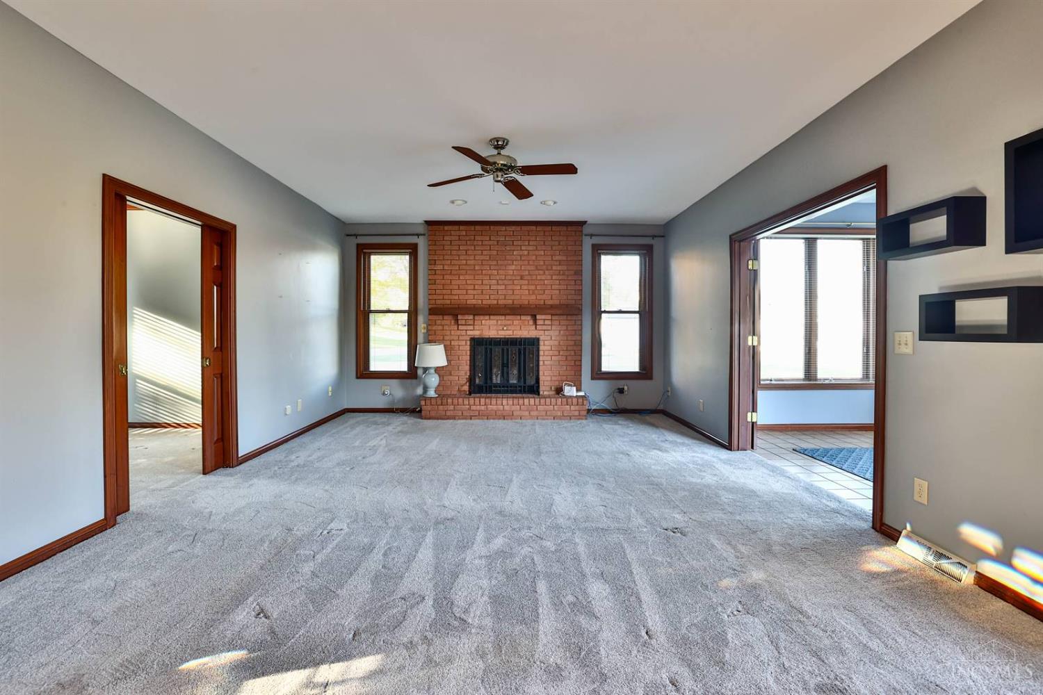 4628 Boomer Road Cincinnati, OH 45247 - Photo 7 of 71 Gallery Image 7