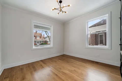 $1,049,000 | 515 Highland Avenue, Oak Park, IL 60304