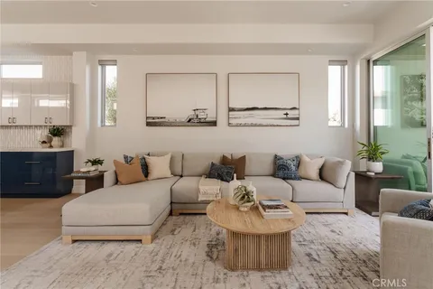 $3,300,000 | 664 Rosecrans Avenue, Manhattan Beach, CA 90266