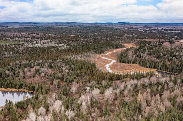 $299,999 | 2850 Caribou Trail, Grand Marais, MN 55604