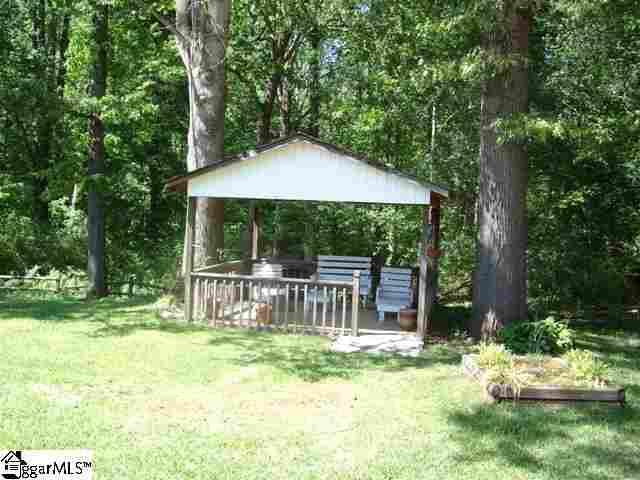 163 Tigerville Road Travelers Rest, SC 29690 - Photo 5 of 25