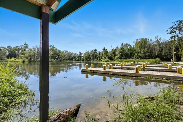 $315,000 | 614 East 3rd Avenue, Covington, LA 70433