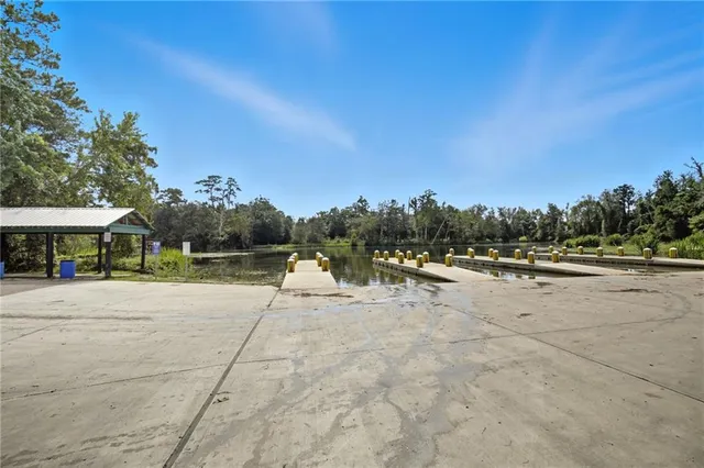 $315,000 | 614 East 3rd Avenue, Covington, LA 70433