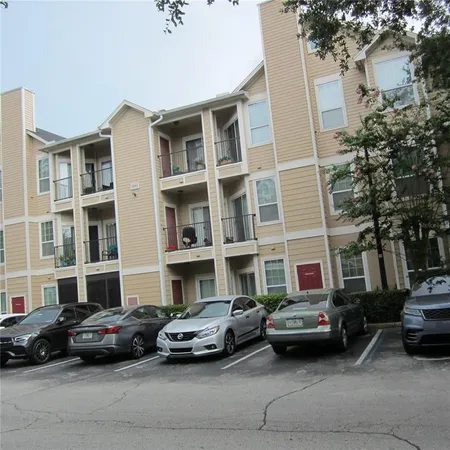 $215,990 | 1985 Erving Circle, Unit 205, Ocoee, FL 34761
