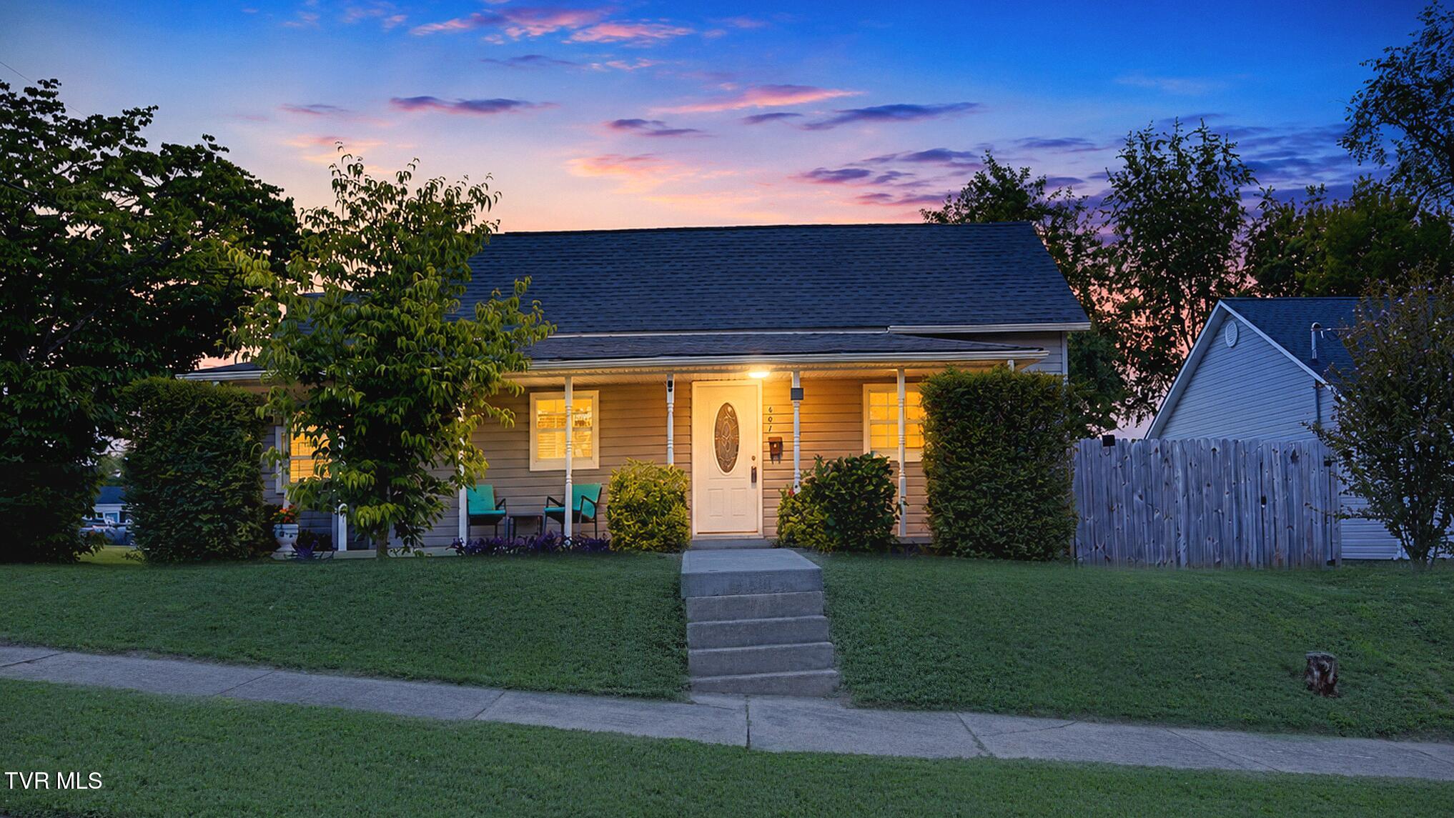 607 South 2nd Street Elizabethton, TN 37643 - Photo 2 of 46 Twilight Shot 169 Crop