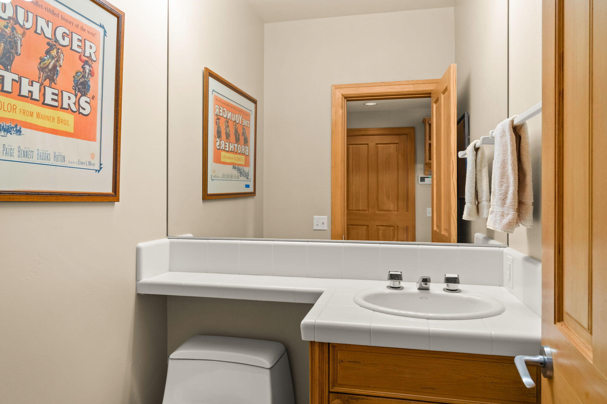 3120 Warm Springs Road, Unit B Ketchum, ID 83340 - Photo 11 of 36 Powder room