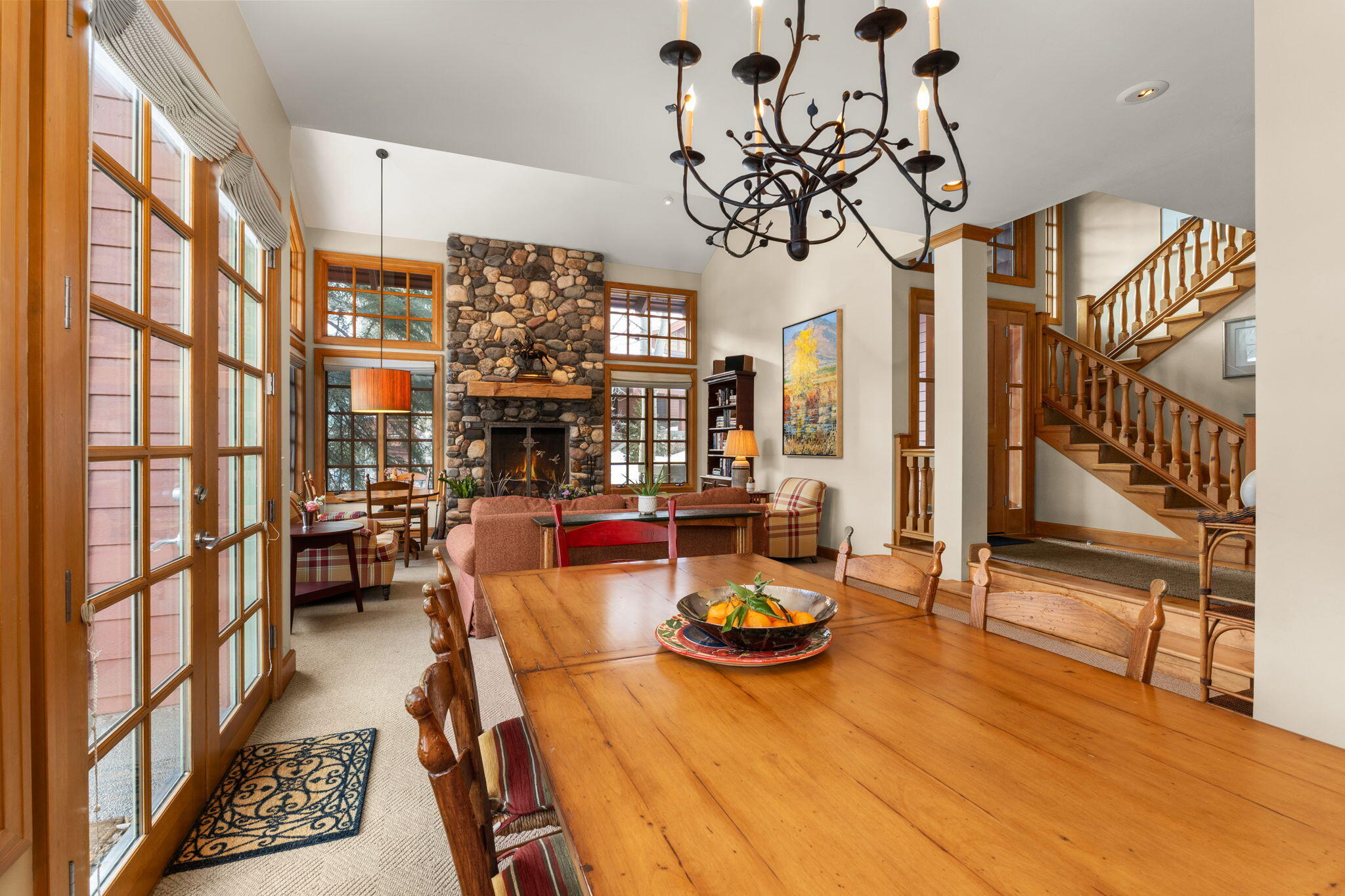 3120 Warm Springs Road, Unit B Ketchum, ID 83340 - Photo 4 of 36 Cozy main living area