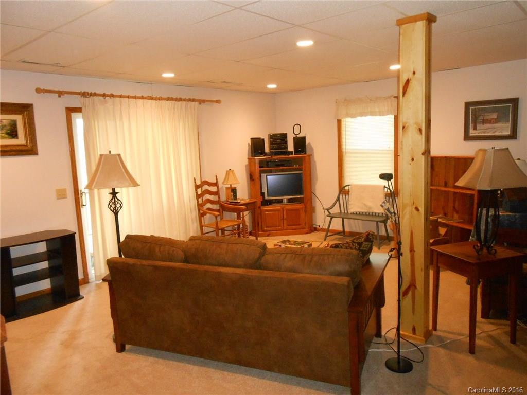 161 Smokey Ridge Loop, Unit 202 Waynesville, NC 28786 - Photo 6 of 21