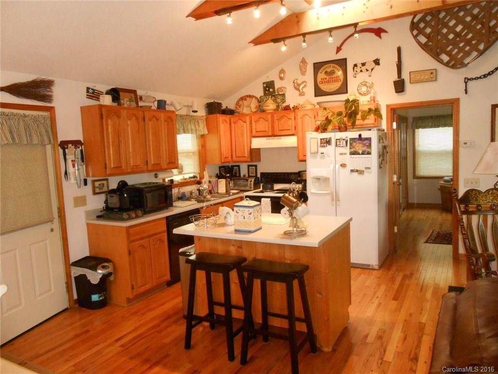 161 Smokey Ridge Loop, Unit 202 Waynesville, NC 28786 - Photo 8 of 21