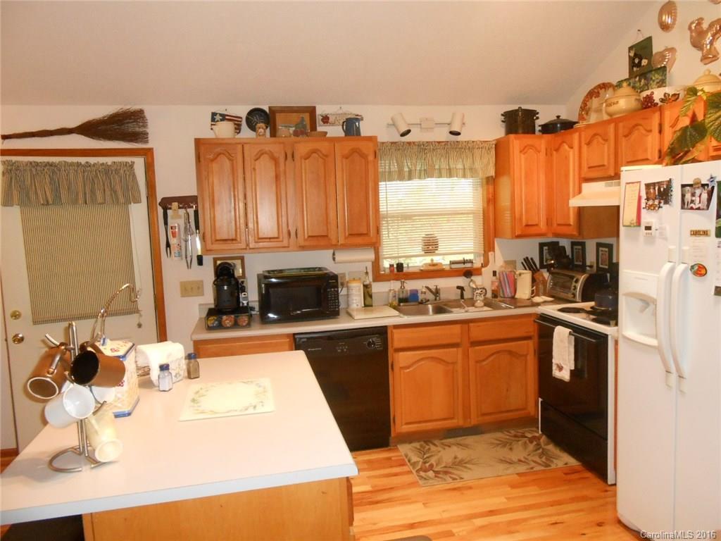 161 Smokey Ridge Loop, Unit 202 Waynesville, NC 28786 - Photo 9 of 21