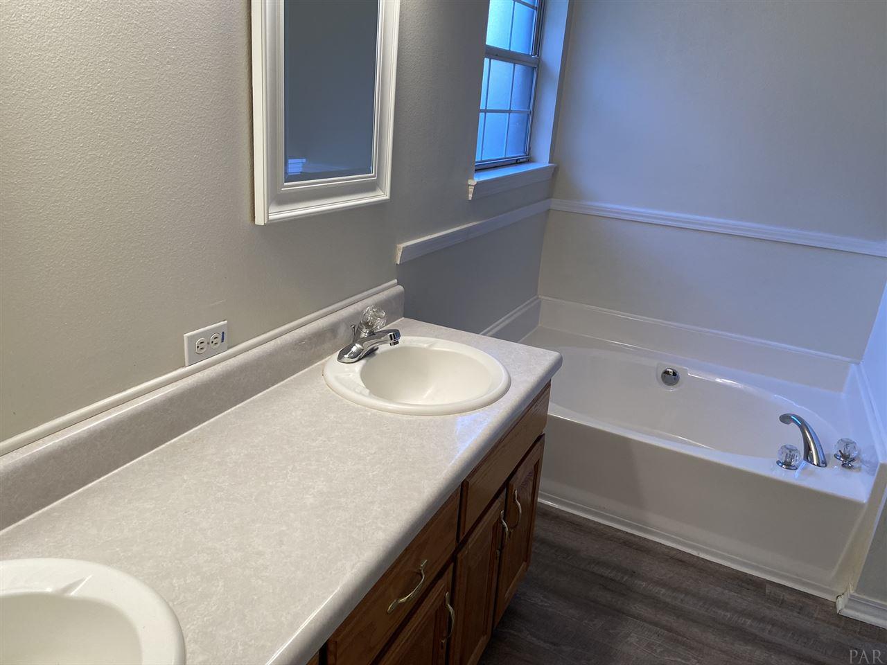 4729 Ridge Pointe Drive Pace, FL 32571 - Photo 12 of 25 Gallery Image 12