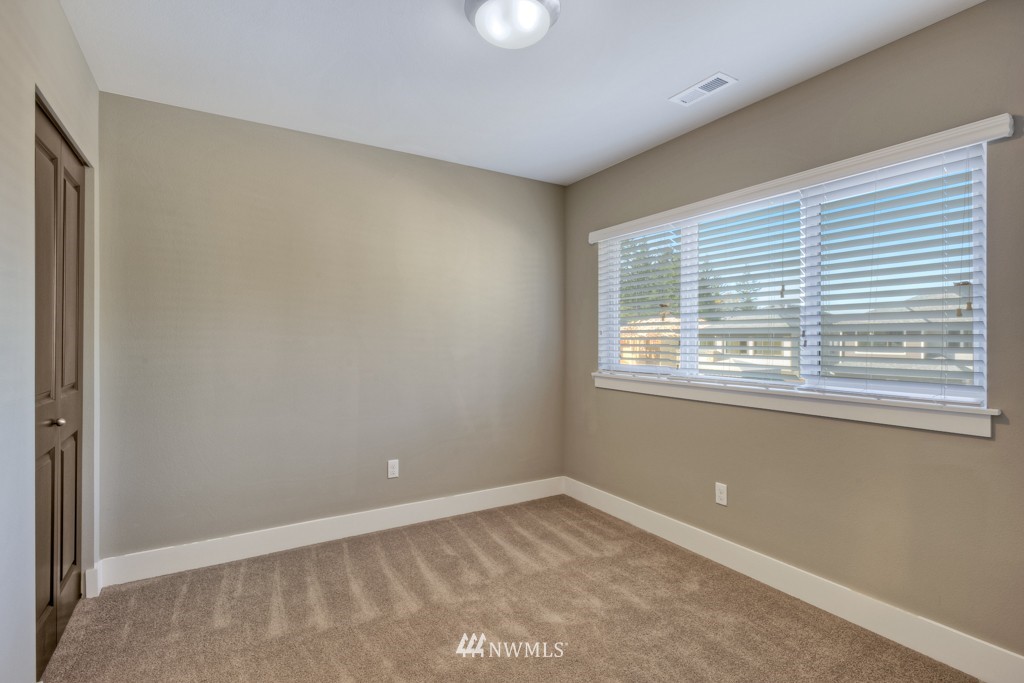 20513 Richmond Road, Unit 11 Bothell, WA 98012 - Photo 10 of 15