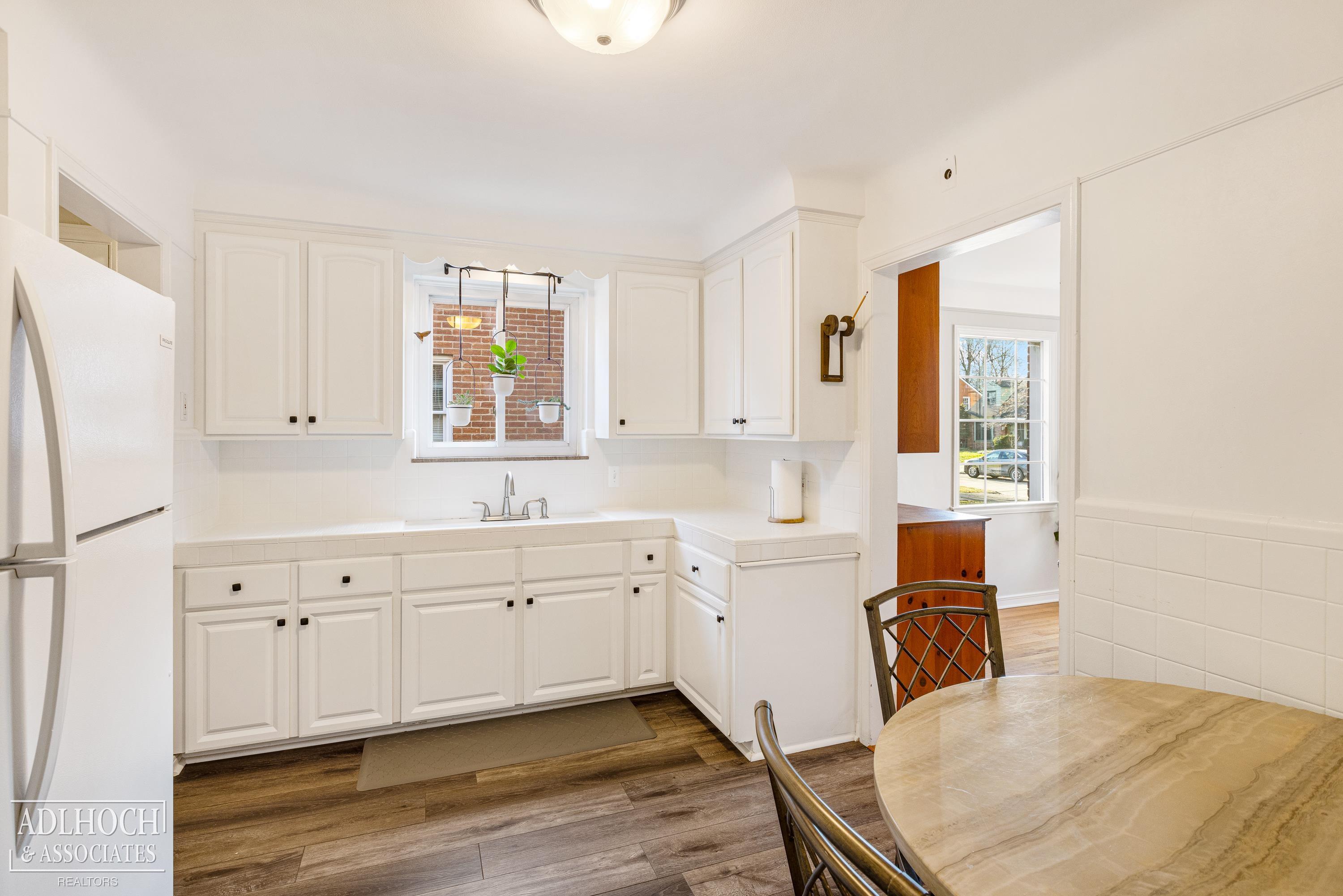 334 Ridgemont Road Grosse Pointe Farms, MI 48236 - Photo 9 of 23