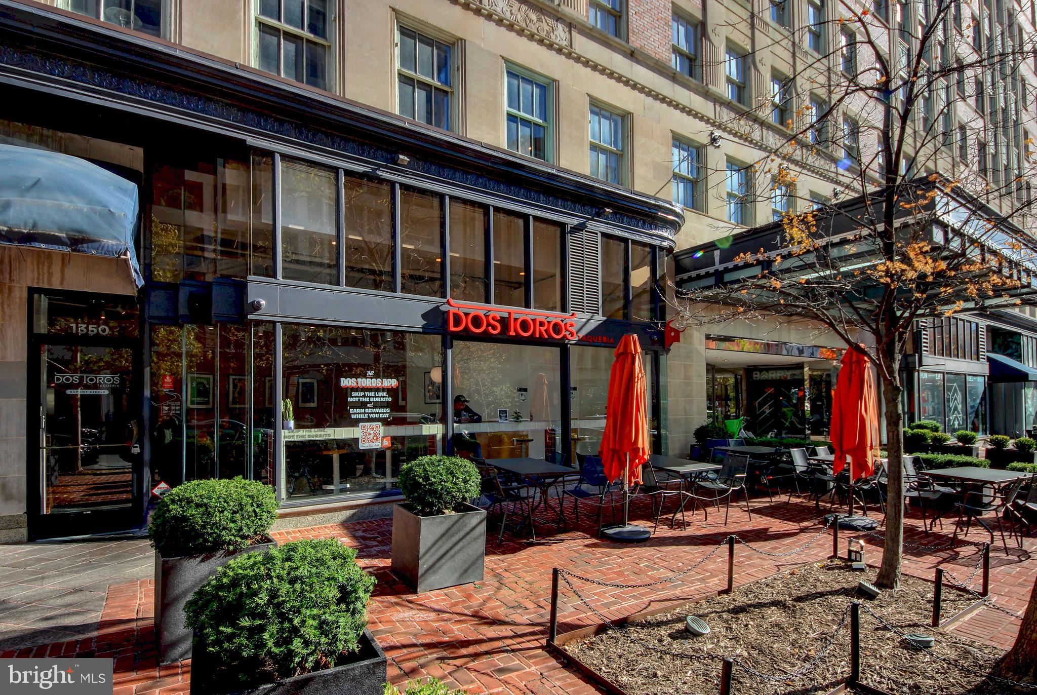 1526 17th Street Northwest, Unit 207 Washington, DC 20036 - Photo 45 of 49 a view of a building with sitting area