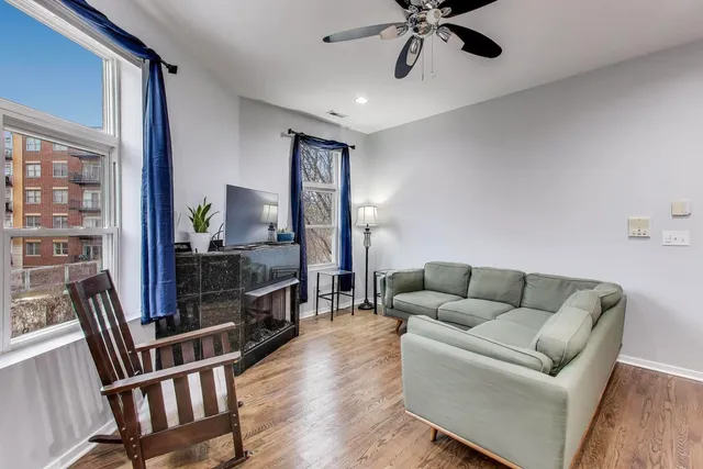 $565,000 | 2300 West Bloomingdale Avenue, Unit C, Chicago, IL 60647