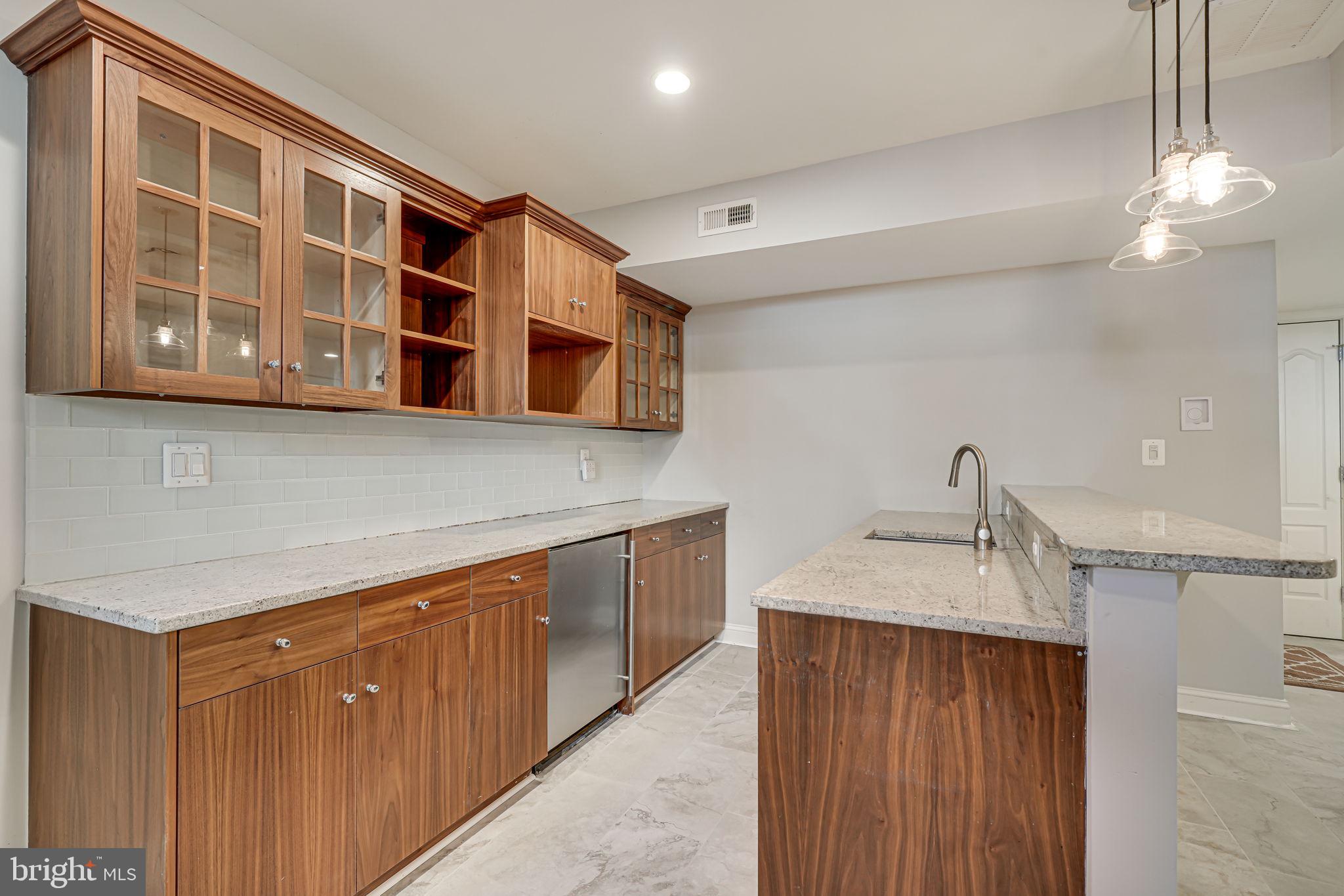 2200 R Street Northwest Washington, DC 20008 - Photo 16 of 19