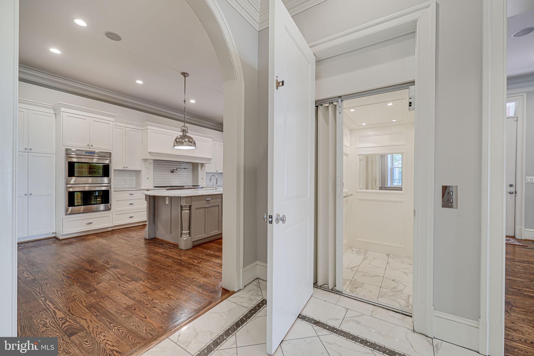 2200 R Street Northwest Washington, DC 20008 - Photo 6 of 19