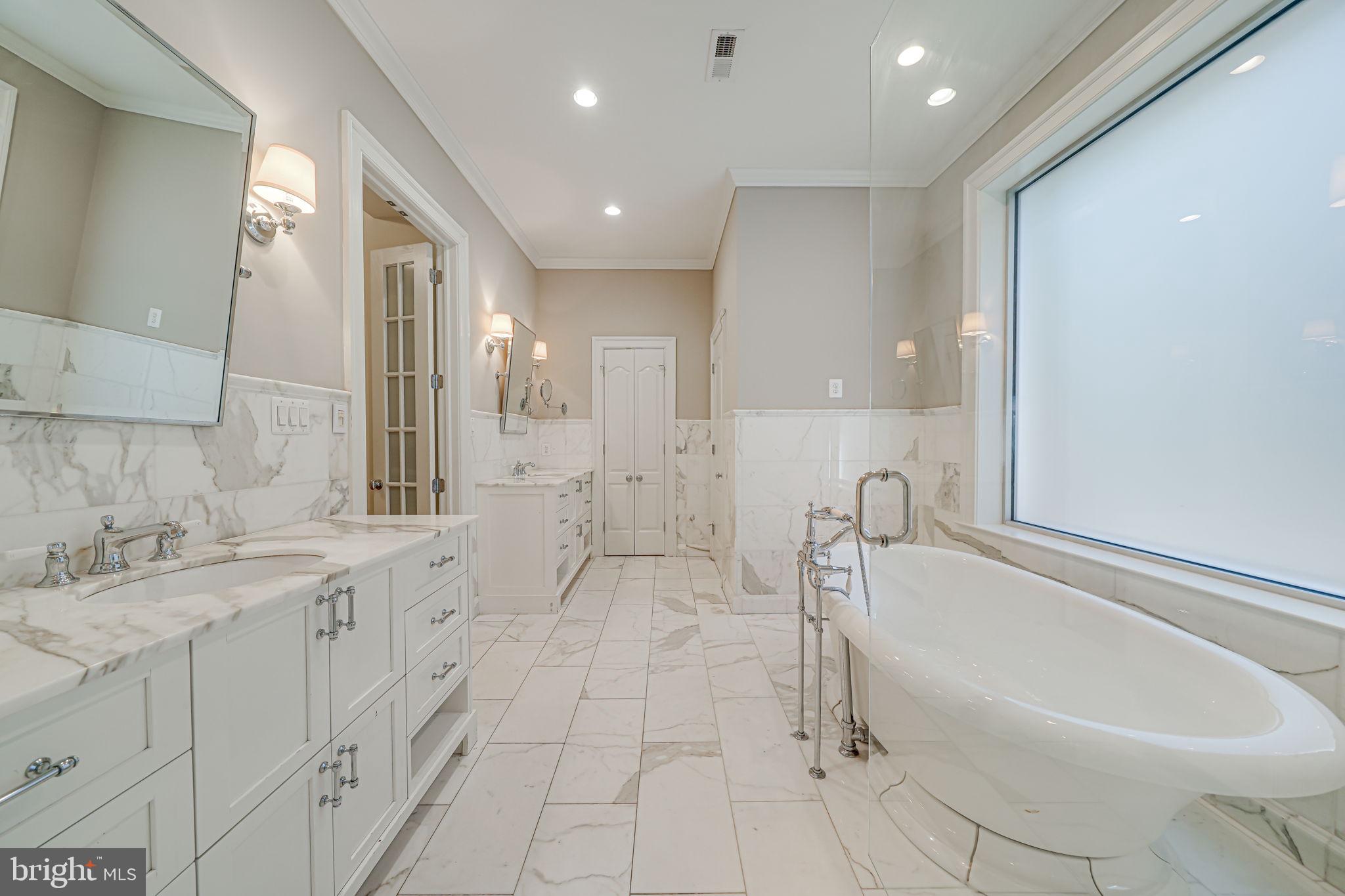 2200 R Street Northwest Washington, DC 20008 - Photo 9 of 19