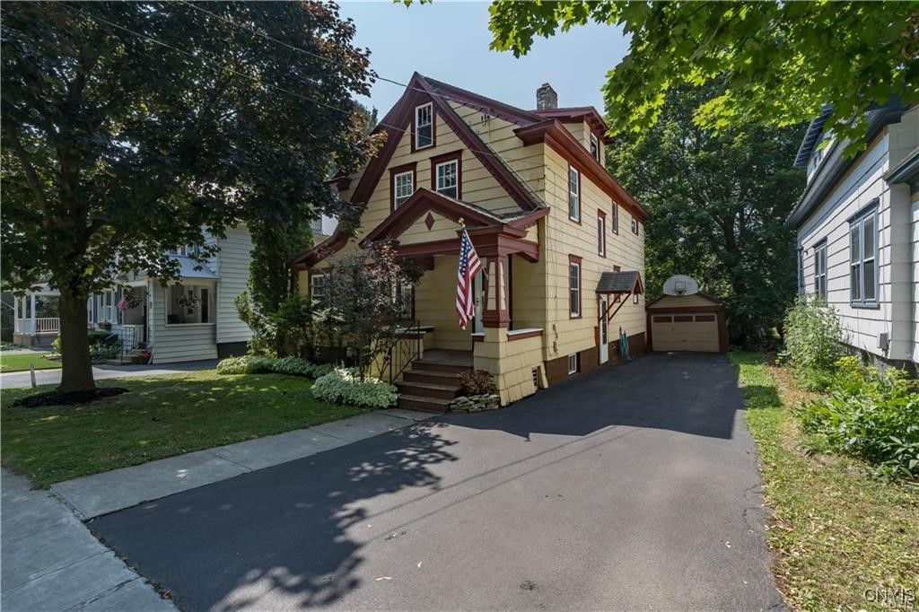 155 Chestnut Street Watertown, NY 13601 - Photo 2 of 42