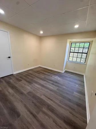 $1,800 | 350 South Sparta Avenue, Unit B9, Sparta, NJ 07871
