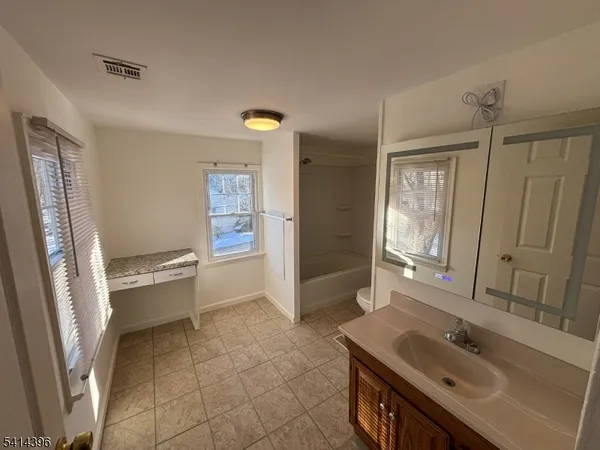 $2,850 | 86 Ringwood Avenue, Ringwood, NJ 07456
