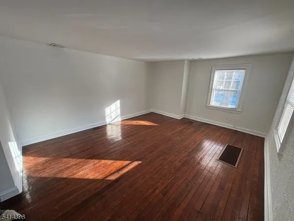 $2,850 | 86 Ringwood Avenue, Ringwood, NJ 07456