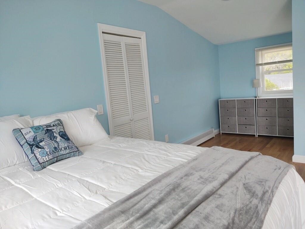 17 Crescent Road Middletown, RI 02842 - Photo 11 of 22 Gallery Image 11