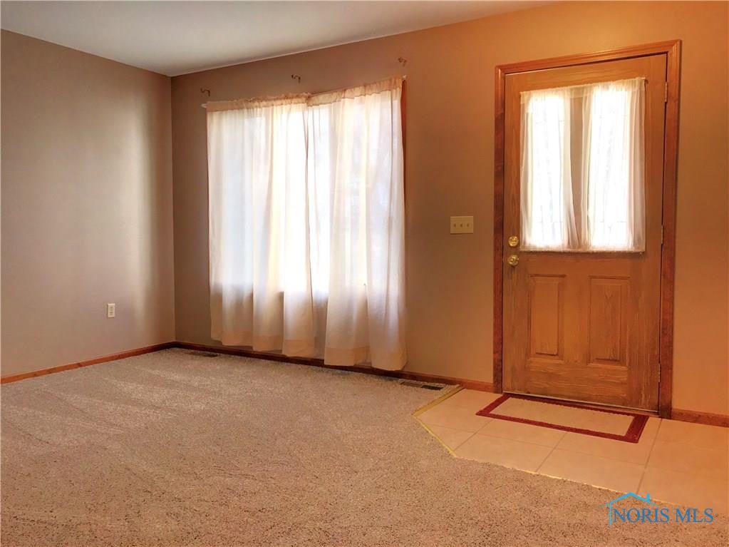 911 South Lallendorf Road Oregon, OH 43616 - Photo 3 of 18 Photo 3