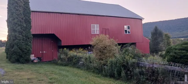 $600,000 | 18493 Amberson Road, Spring Run, PA 17262