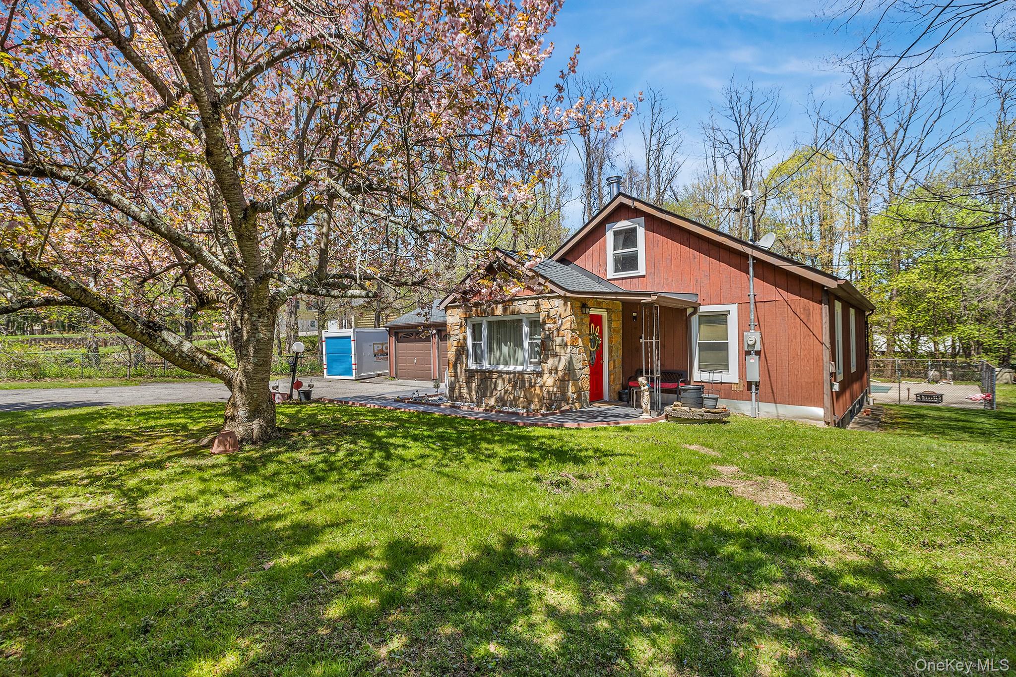11 Hustis Road Cold Spring, NY 10516 - Photo 3 of 19 Gallery Image 3